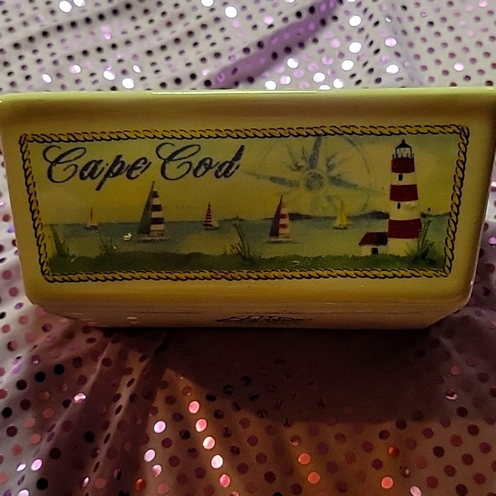 Cape cod made in China ceramic containers